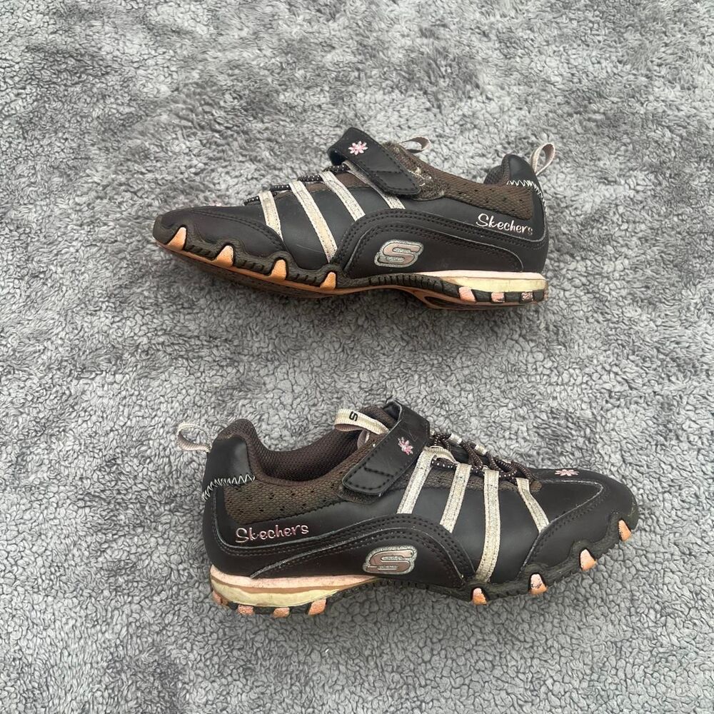 Sketchers the incredible elastika sneakers